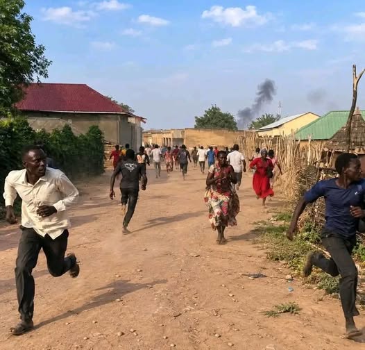 Heavy inter-clan clashes between Nyang and Pakam communities spread across Rumbek town